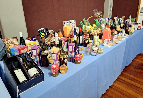 Kaikoura 25  raffle table.jpg